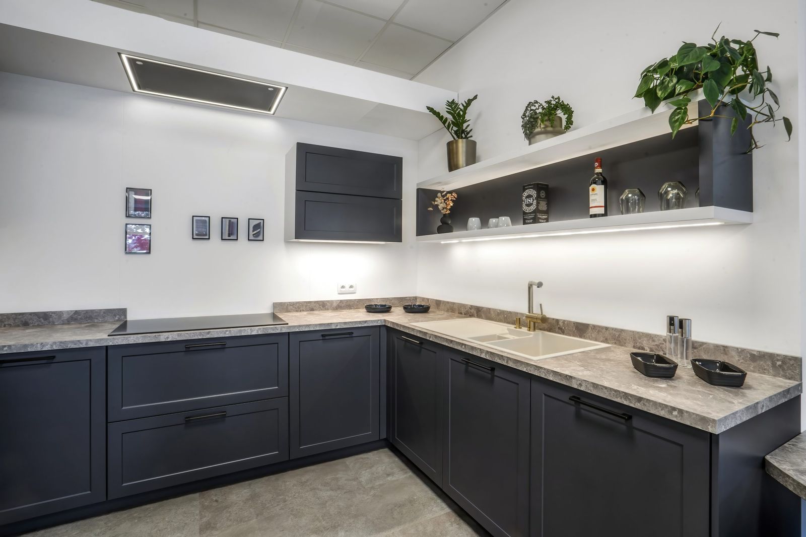 Showroom Yvebe Kitchen